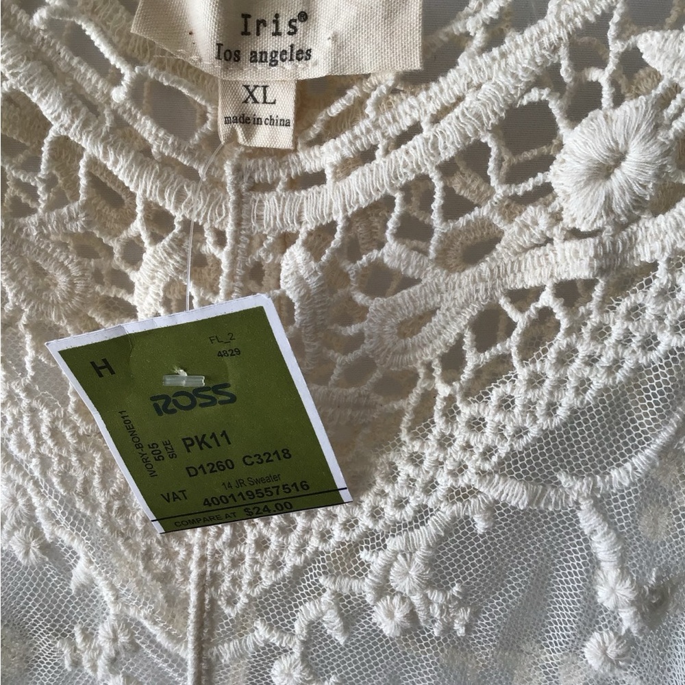 74 Iris Cream Lace Crochet Fringe Top with Camisole - Picture 5 of 7